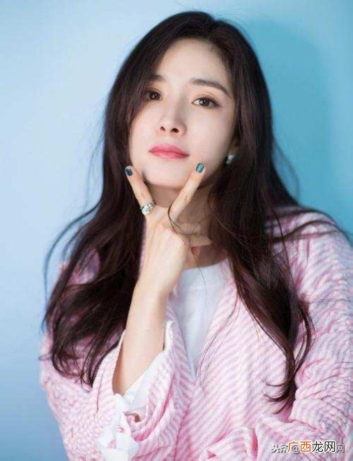 杨幂养娃娃，中国女星杨幂竟被做成娃娃在日本出售