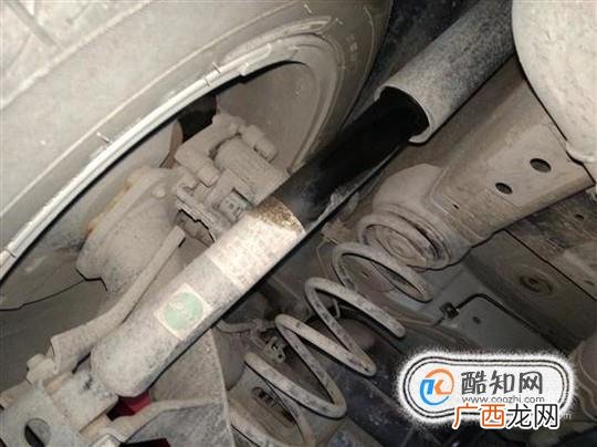 汽车减震器漏油的原因分析和处理方法