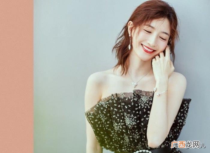 江疏影唐嫣，江疏影唐嫣靠一只口红成了人生赢家