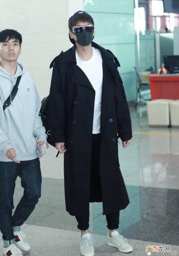 张若昀张翰，张若昀和张翰的机场秀都喜欢穿风衣