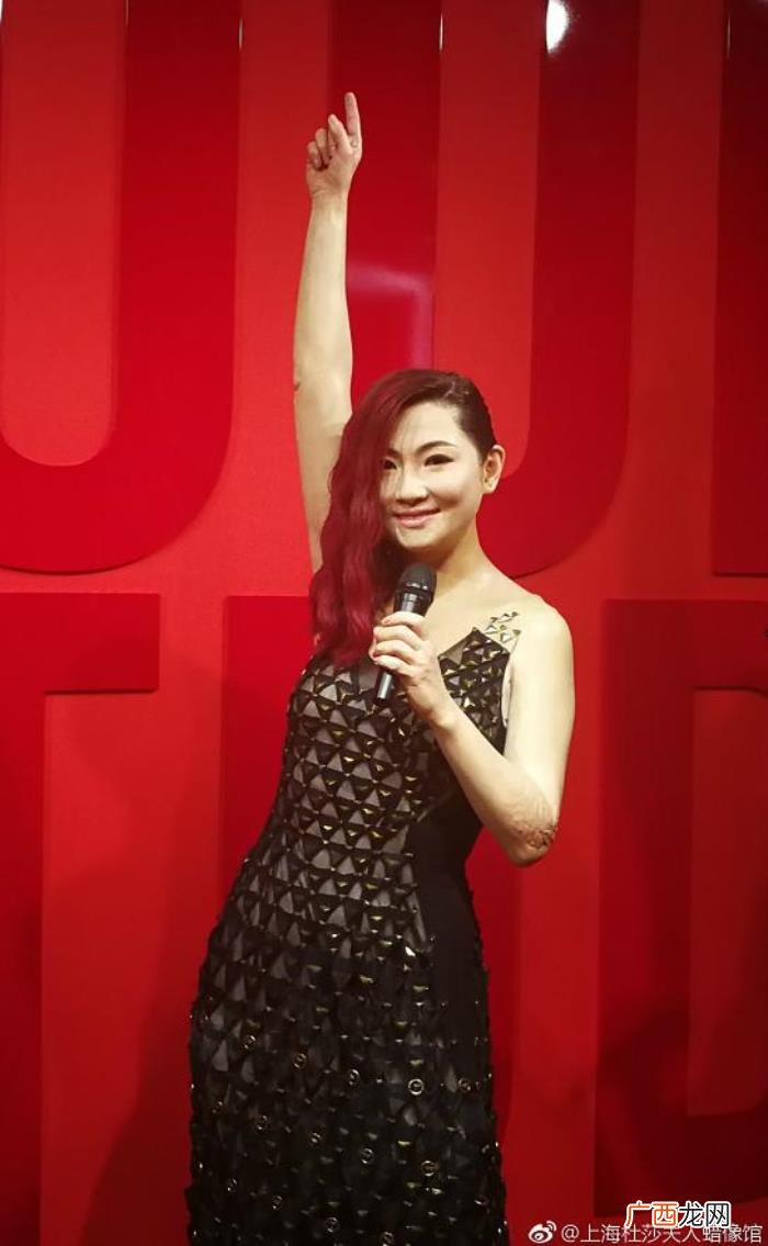 黄奕李冰冰，Angelababy蜡像撞戚薇黄奕李冰冰