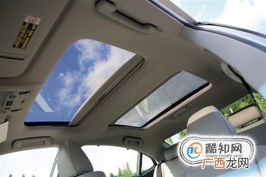 寒冷冬季如何有效去除车内雾气