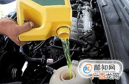 如何更换汽车防冻液