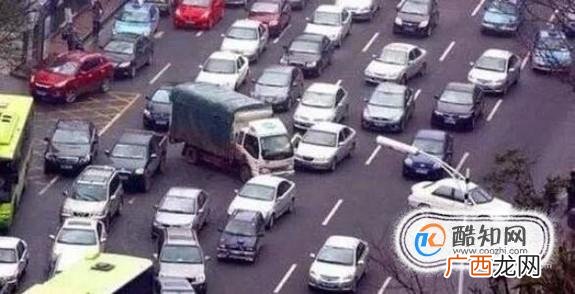 开车并线技巧图解