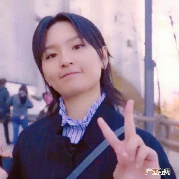 周笔畅访谈，周笔畅访谈中自曝流量主要靠蹭杨幂