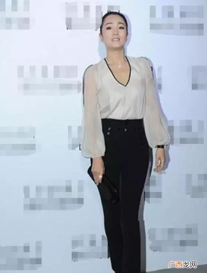 唐嫣李溪芮，李溪芮也曾留过像唐嫣一样厚重的齐刘海