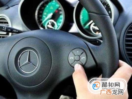 怎样判断汽车是否需要更换电瓶