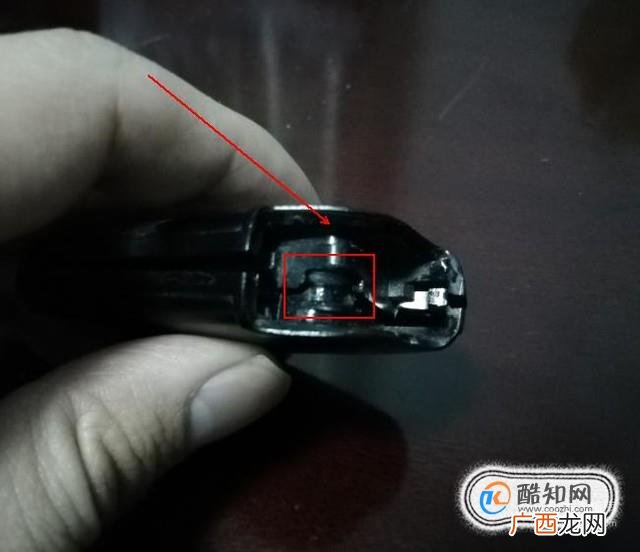 自己动手更换汽车智能钥匙电池