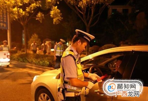 新手如何正确开车？安全最重要。