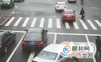怎样安全变更车道