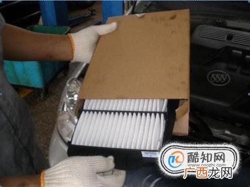 如何更换空气滤清器