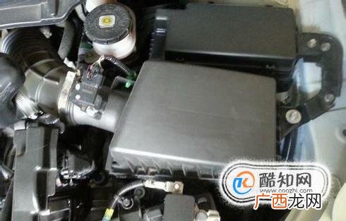 如何更换空气滤清器