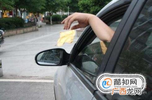 遇到堵车时应该注意哪些问题