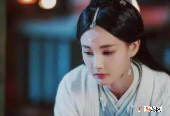 李现李一桐，李一桐我体寒什么梗与李现有什么关系