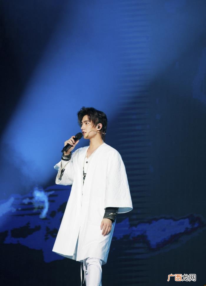 杨洋的生日，自在·Young2018杨洋生日会全纪录
