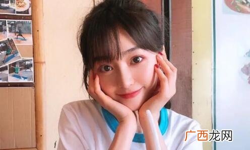 女生问你多大了怎么幽默回复？这样回让她开心
