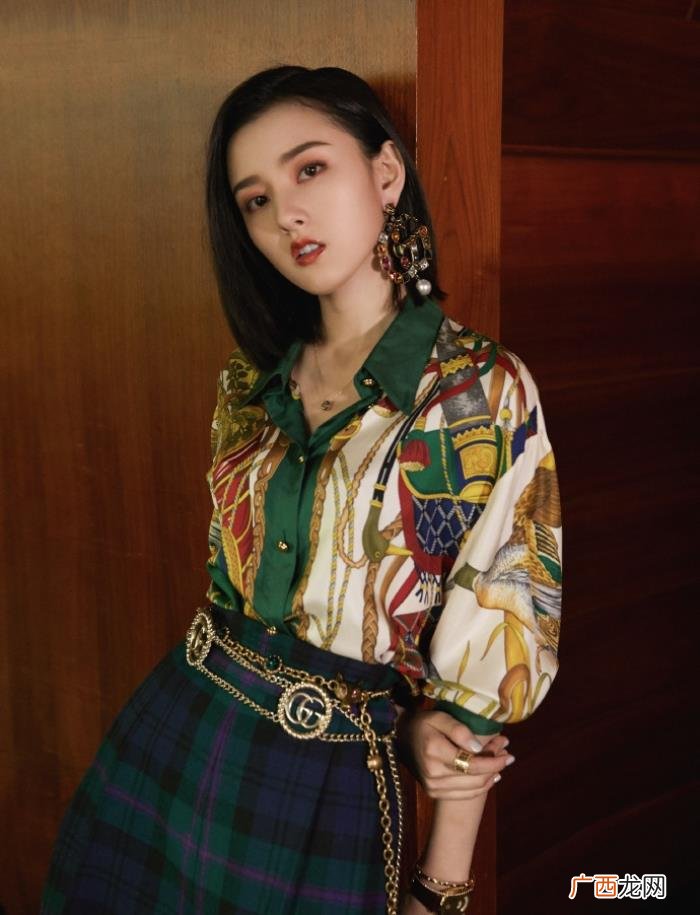 李嘉欣撞脸，李英爱旧照撞脸李嘉欣现照被短发宋祖儿撞