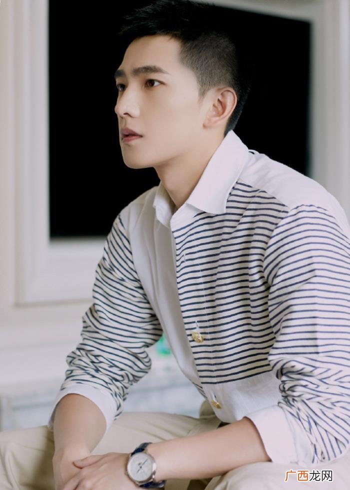 杨洋热度榜，杨洋占据本周品牌合作热度榜top1