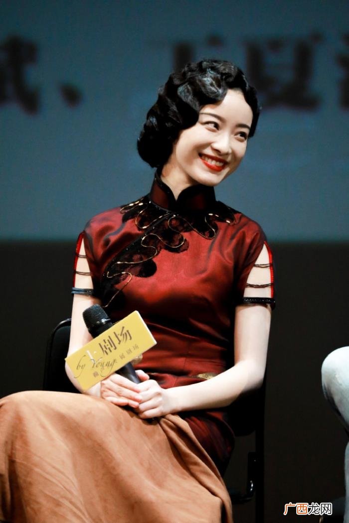 倪妮的话剧，第一次当话剧女主角的倪妮再次...