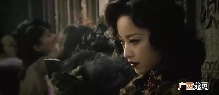 倪妮的话剧，第一次当话剧女主角的倪妮再次...