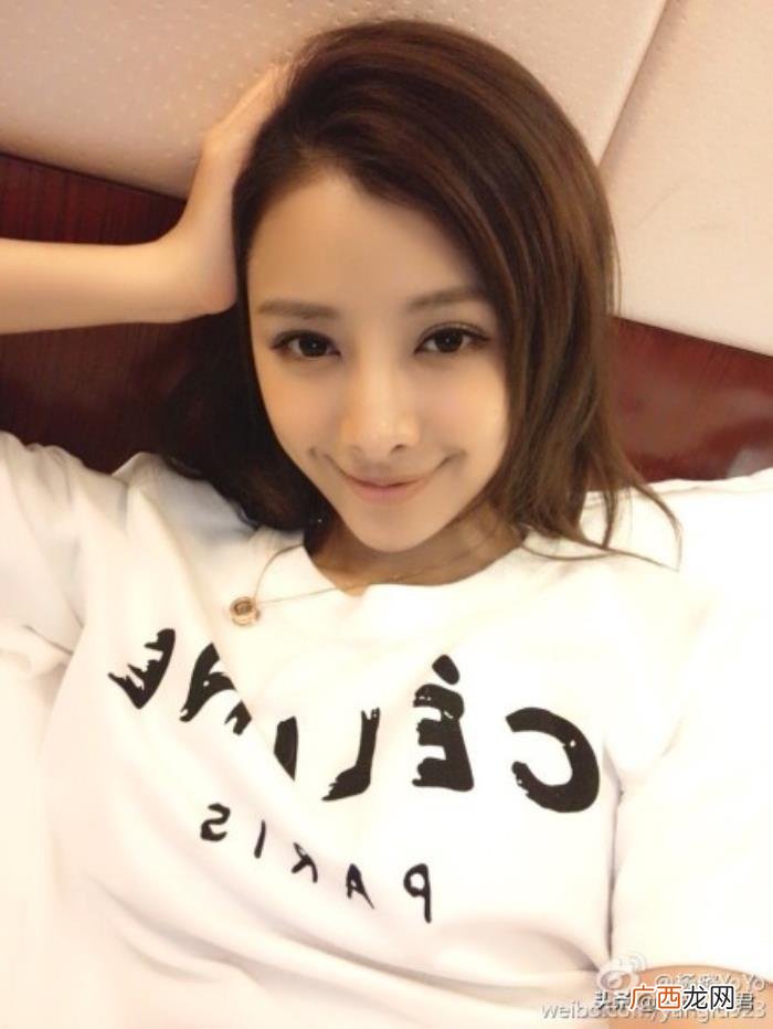 杜淳前女友，22岁小爱豆疑交往杜淳嫩模前女友