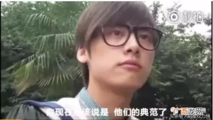 李易峰相亲，胡一天相亲杨幂大头贴再到李易峰采访