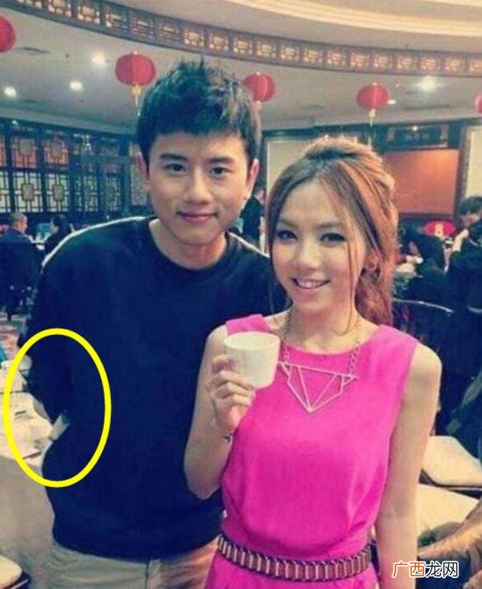 罗晋李一桐，罗晋跟李一桐拍宣传照被吐槽小动作太多
