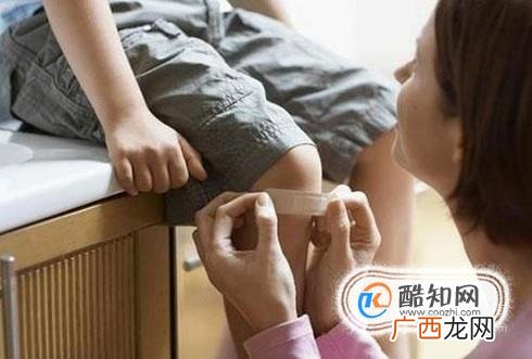 孩子在幼儿园受伤谁来负责？