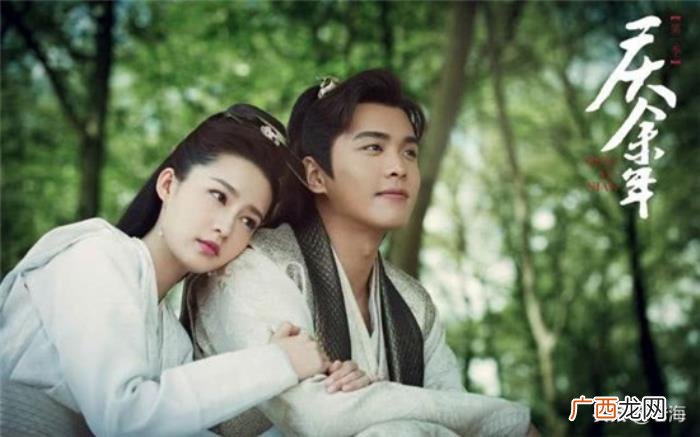 张若昀李沁，李沁挽着张若昀的手臂是犯糊涂还是入戏太深