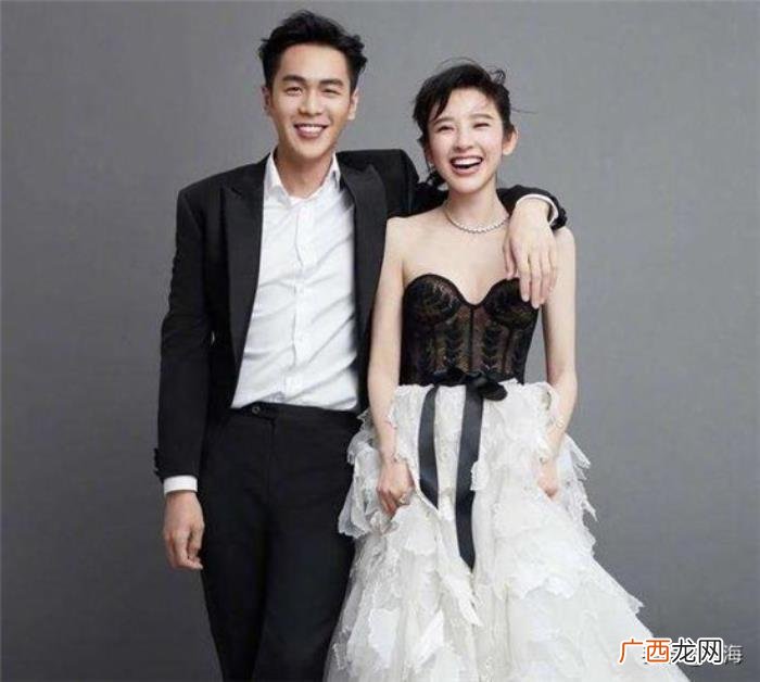 张若昀李沁，李沁挽着张若昀的手臂是犯糊涂还是入戏太深