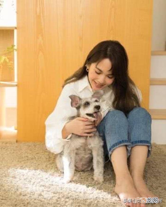杨丞琳怀孕，杨丞琳新婚7个月上妇产科检查怀孕了