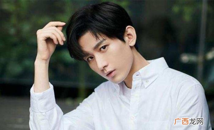 杨紫和成毅，拉杨紫挡枪、让成毅当工具人、强拆CP