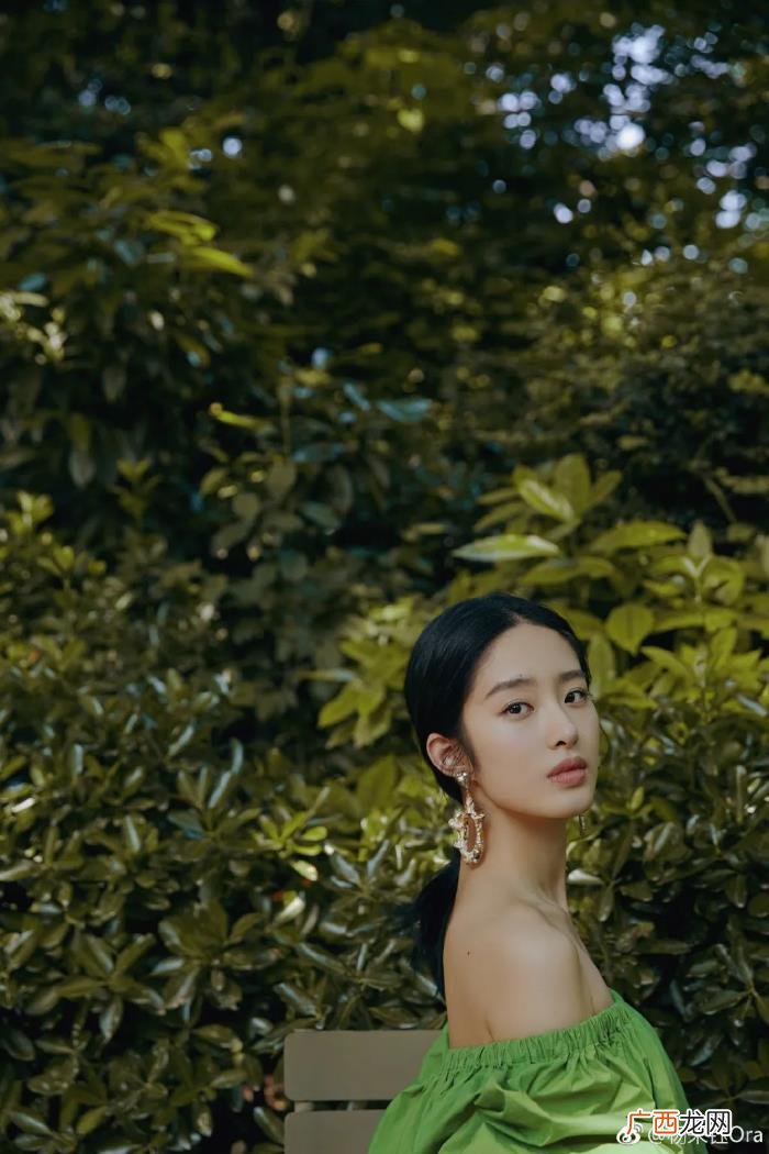 杨采钰高级，杨采钰的法式高级感到底是一种什么感