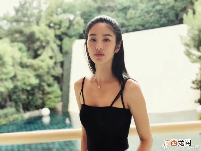 杨采钰高级，杨采钰的法式高级感到底是一种什么感