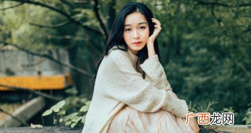 怎么说情话打动女生的心？女生喜欢的三句情话