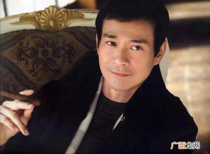 郑少秋不老，72岁不老男神郑少秋连唱带跳演绎金曲又演古装剧