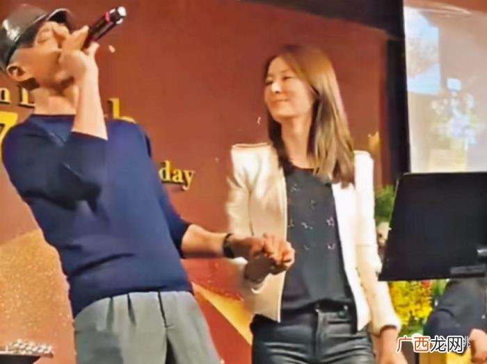 奚梦瑶老公，奚梦瑶老公这甜蜜黏人小奶狗人设是不是太刻意了