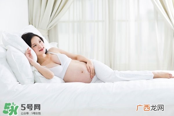 怀孕三个月出血怎么回事 怀孕三个月出血怎么回事该怎么办