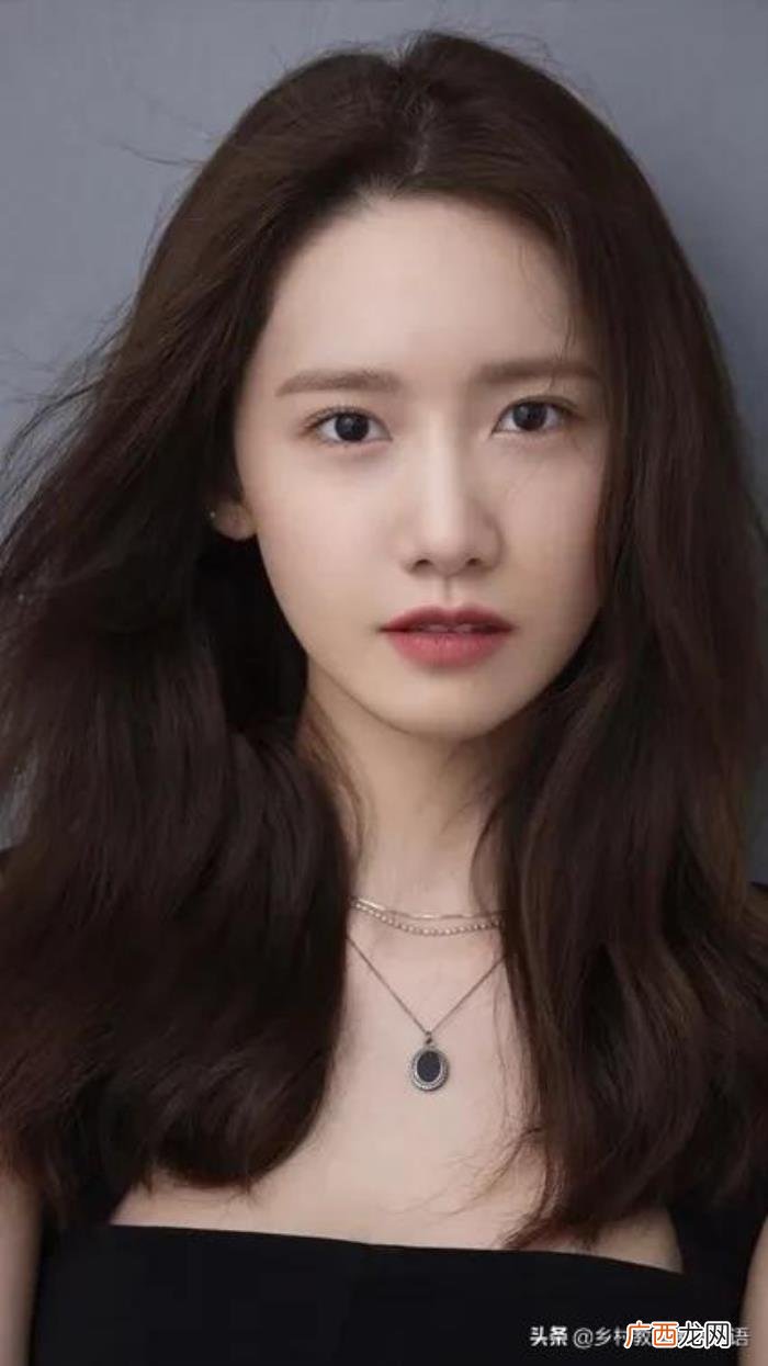 林允儿图片，超级好身材世界级女神林允儿写真美图集