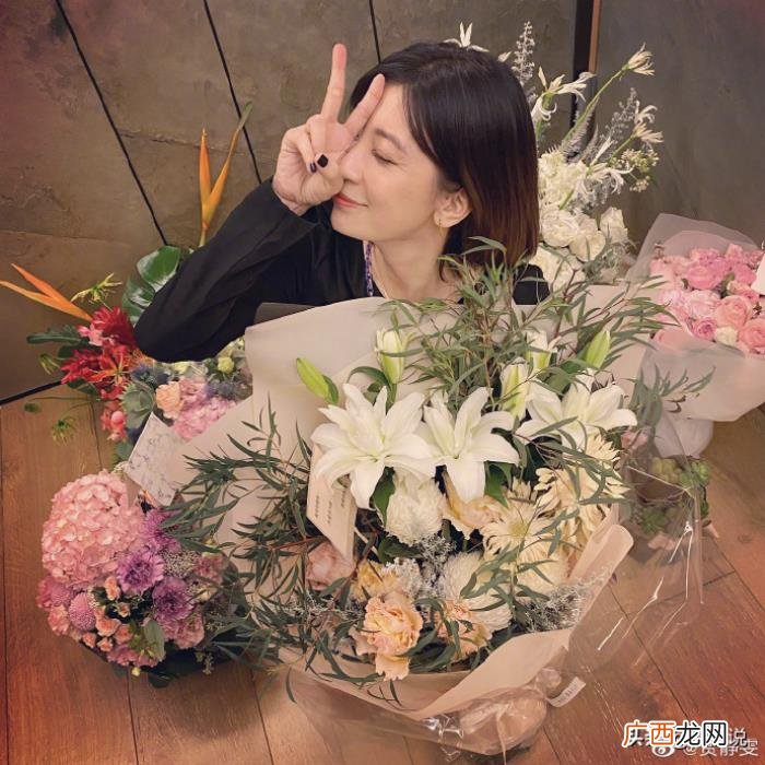 贾静雯生日，贾静雯47岁生日和修杰楷过二人世界