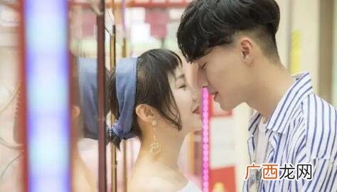 男女接吻的三个小细节，能够让女生荷尔蒙飙升
