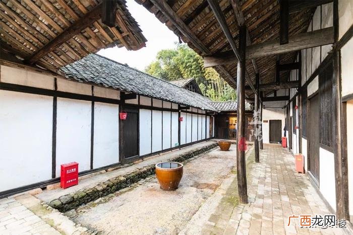 周立波故居，这村子有一座200多年历史的周立波先生故居