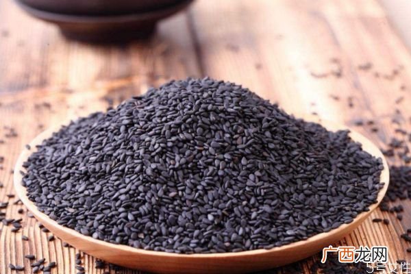 黑芝麻可以怎么吃呢 黑芝麻怎么吃比较营养呢