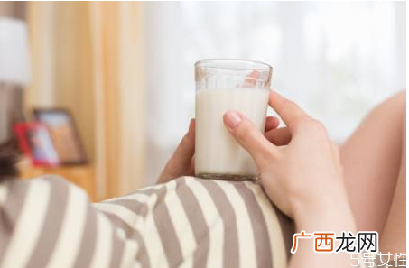怀孕初期出血怎么回事 怀孕初期出血怎么办