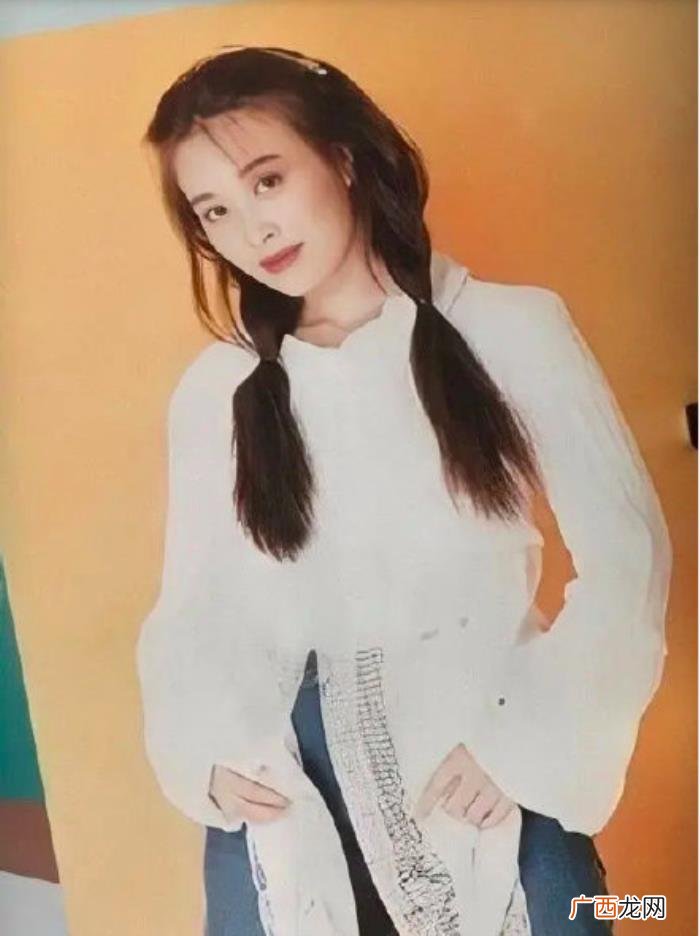 那英是天后，年轻时候的天后那英也是一枚小甜妹啊