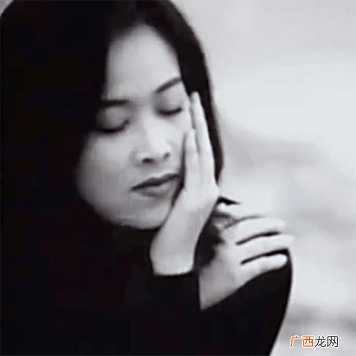 那英是天后，年轻时候的天后那英也是一枚小甜妹啊