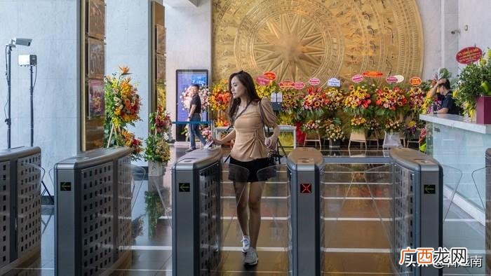 越南电视台，越南国家电视台美女主持人的一天怎么过