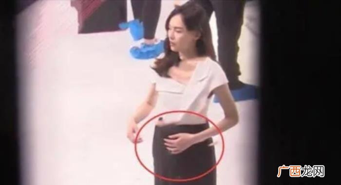 李心艾罗晋，李心艾回复网友罗晋唐嫣生下龙凤胎