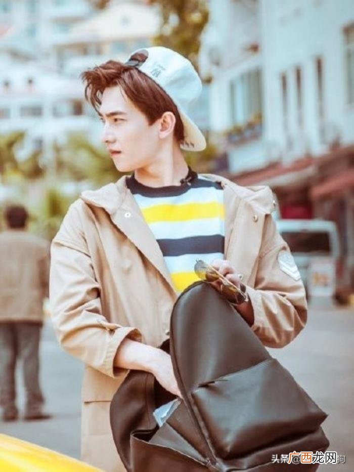 杨洋接综艺，花少2后时隔五年杨洋再接综艺常驻