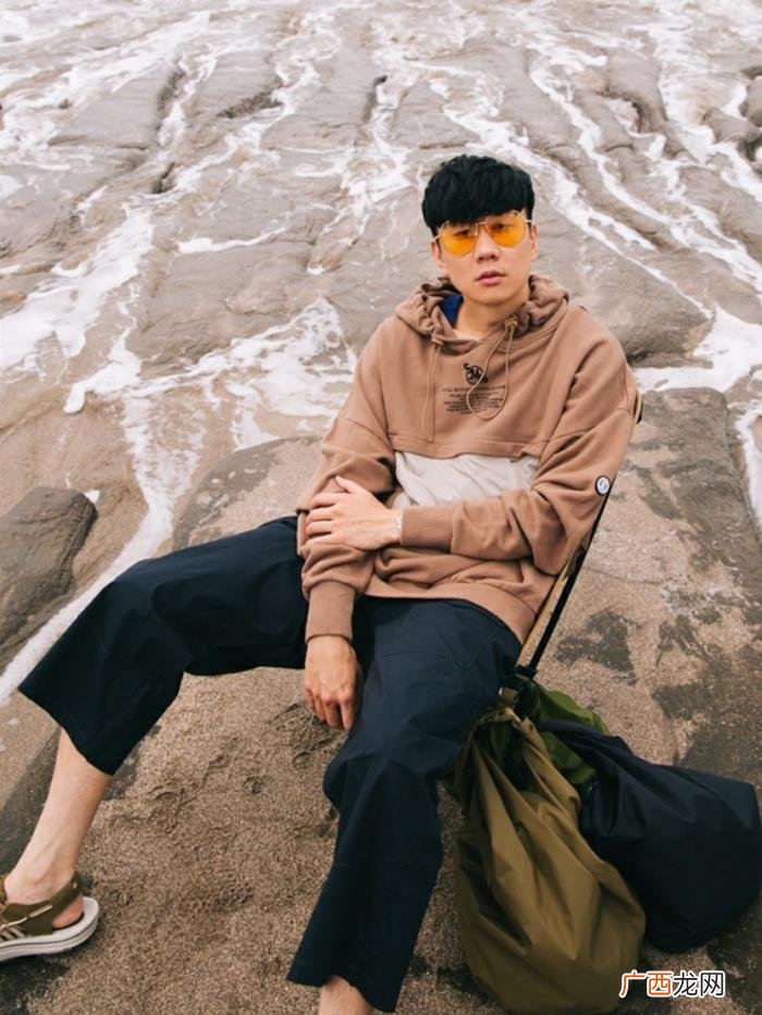 林俊杰超话，林俊杰在超话中回复00后粉丝我多唱几年